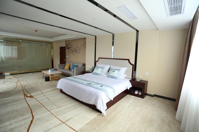 Silvery Waterfall Hotel Guest Room