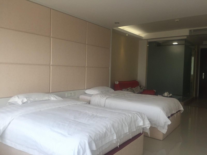 Century Beach ApartmentsGuest Room