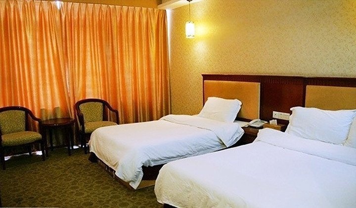 Jingjiang Business Hotel Guest Room