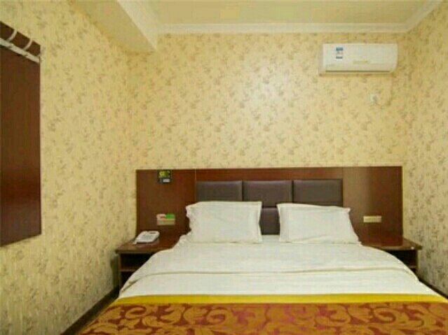 XIANYANGJIAXISHANGWUBINGGUANGuest Room