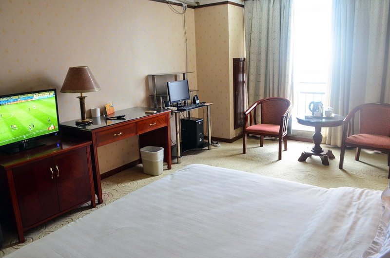 Fengyuan Hotel Guest Room