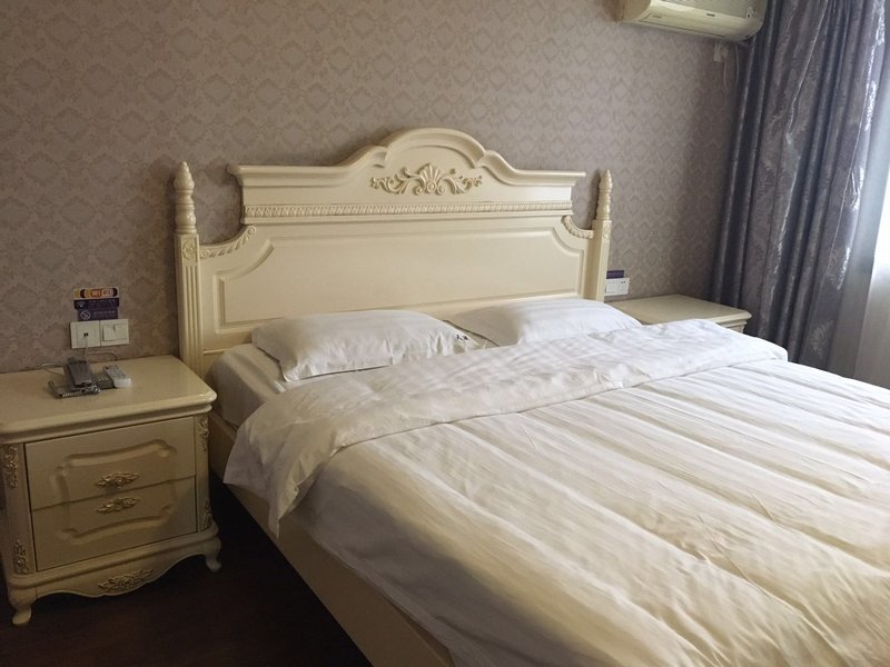 G.Chu Express Hotel Guest Room