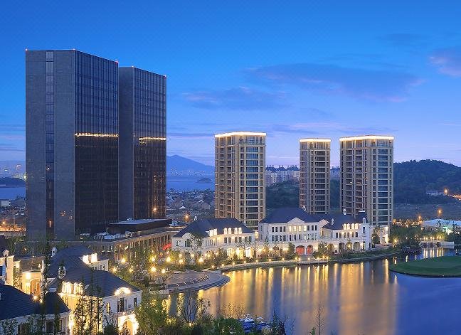 Lvcheng Meiguiyuan Hotel over view