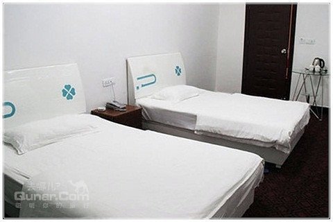 Mid-level HotelGuest Room