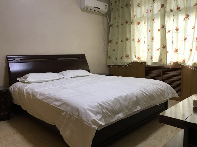 on the wayGuest Room