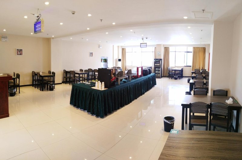 GreenTreesInn Hotel Restaurant