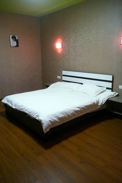 Ruhua Zhusuo Hostel Guest Room
