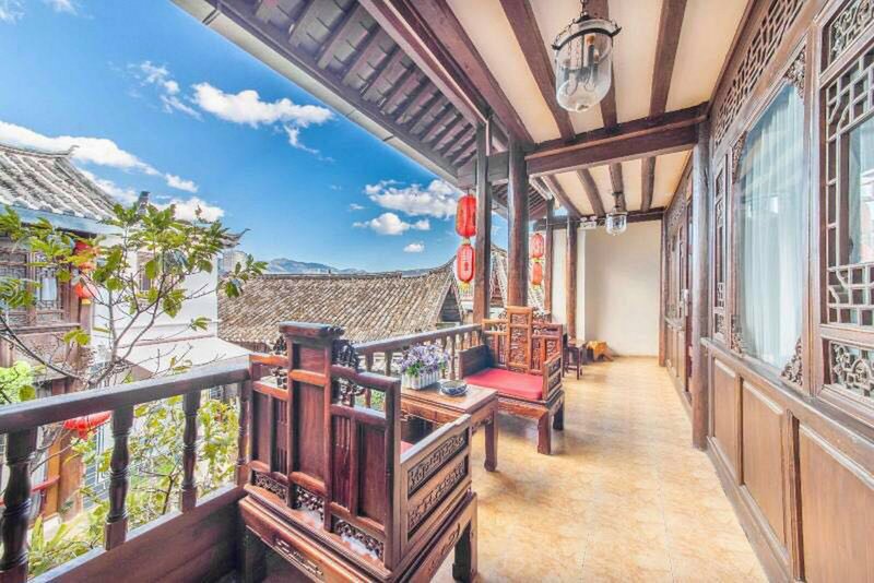 Lijiang Zhongyi Boutique Inn Over view