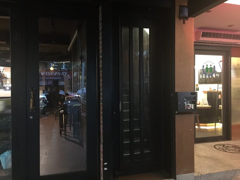 101 Single Bar Hostel 酒店外观