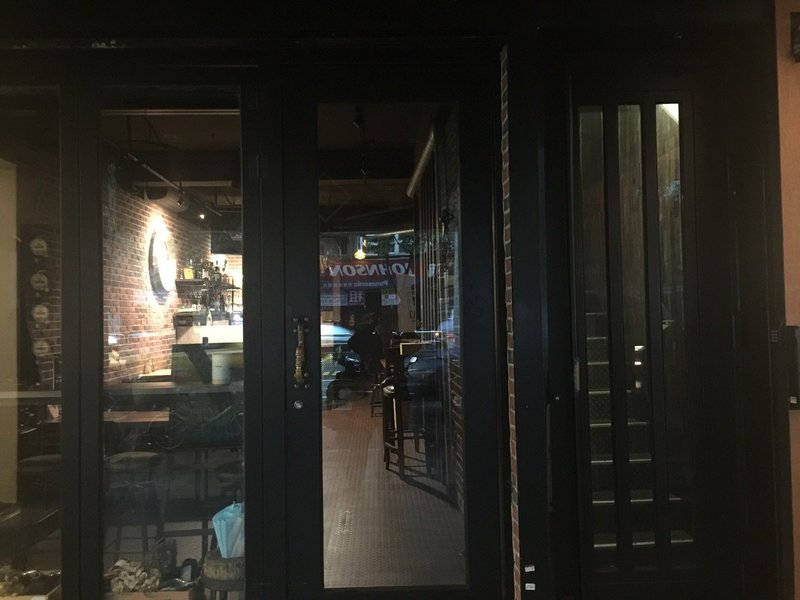 101 Single Bar Hostel 酒店外观