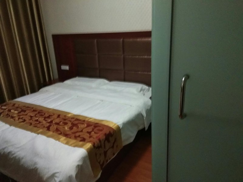 XIANYANGJIAXISHANGWUBINGGUANGuest Room