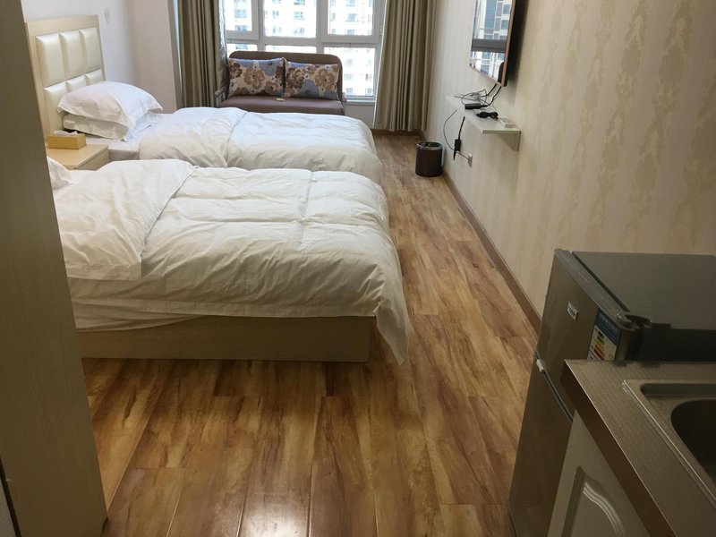 A lot of money Guest Room