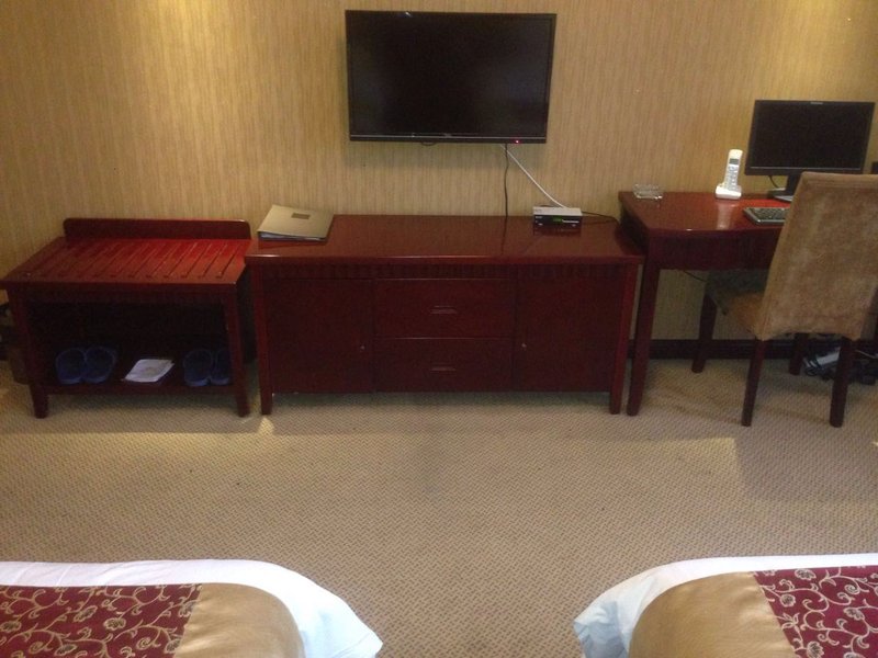 Hanfu Hotel Guest Room