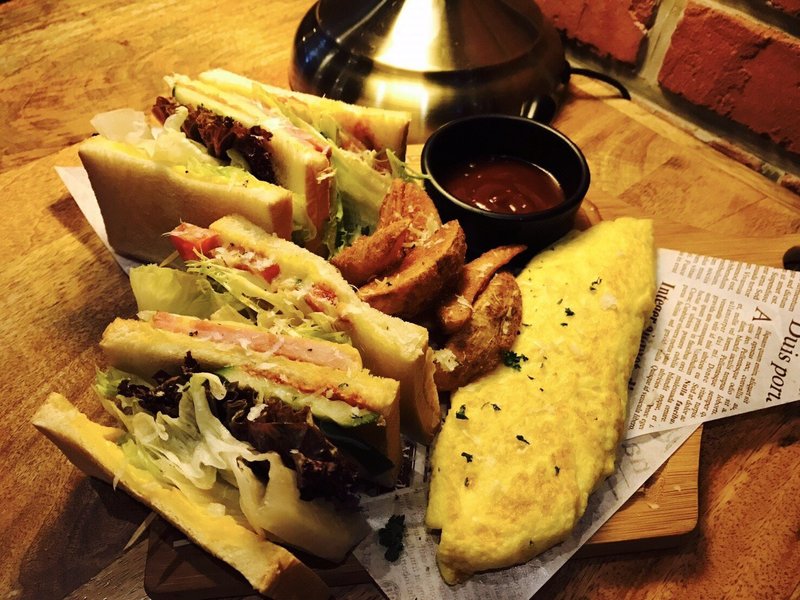 101 Single Bar Hostel 餐厅