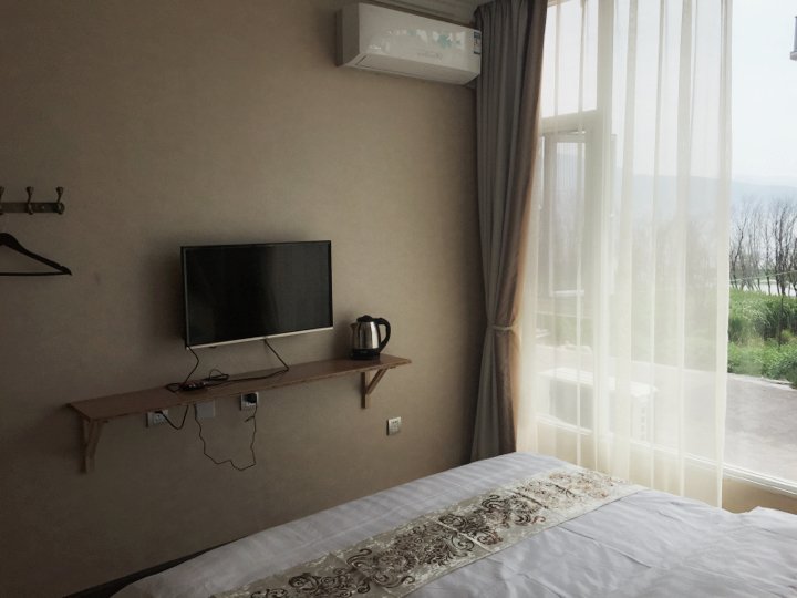 Xiaoyao Lake view Theme Inn Guest Room