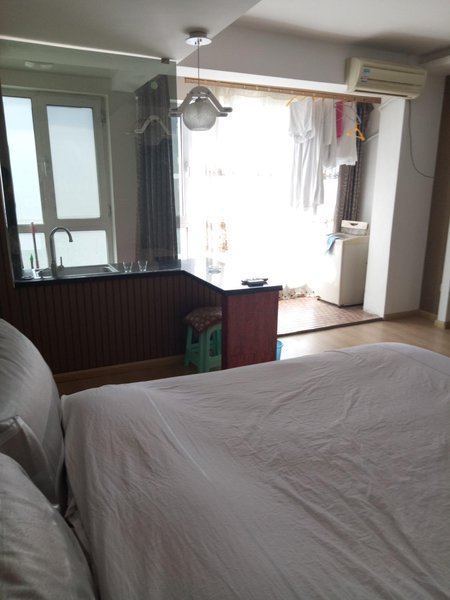 yirenjingpingongyuGuest Room