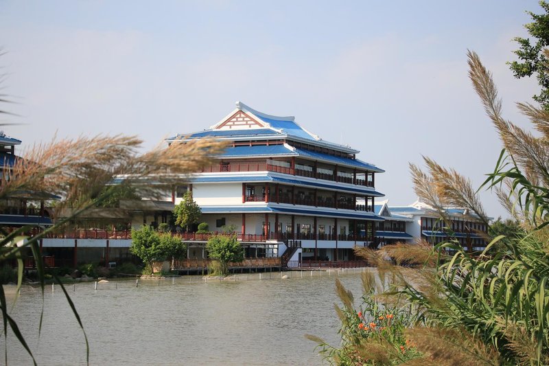 Xiamen Aqua Resort Over view