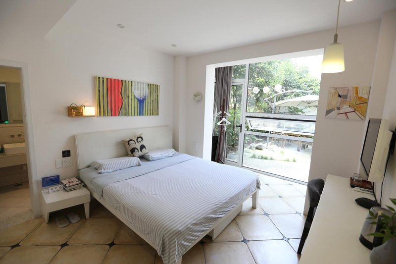 Banyan Art House Guest Room