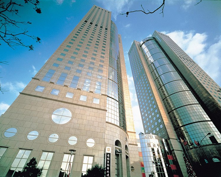 Shangri-La's Far Eastern Plaza Hotel Taipei Over view