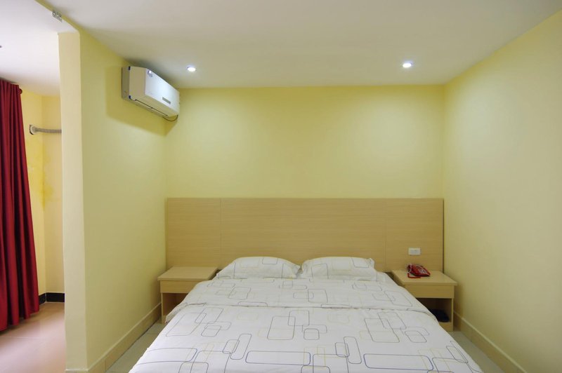 Chang Long Hotel Guest Room