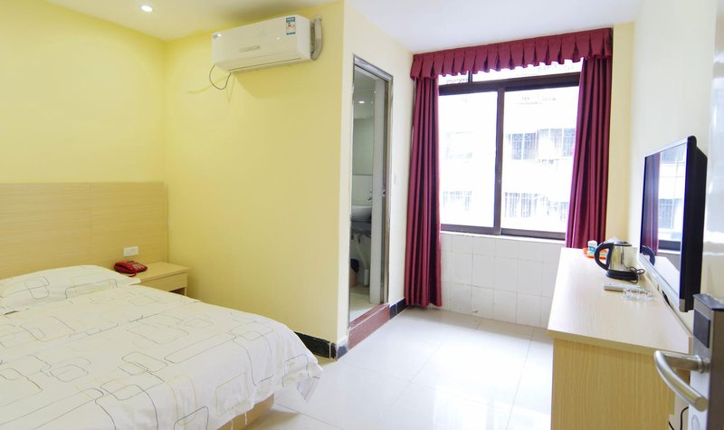 Chang Long Hotel Guest Room