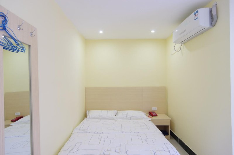 Chang Long Hotel Guest Room