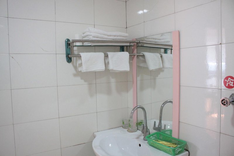 Longshun Business HostelGuest Room