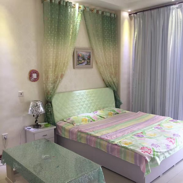 Sunshine Apartment Guest Room