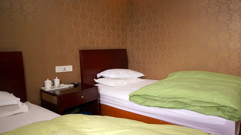Huanzhen Hotel Guest Room