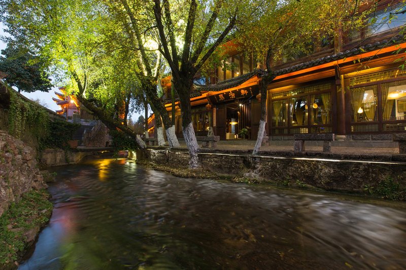 Lijiang Junboxuan Weishe Hotel Over view