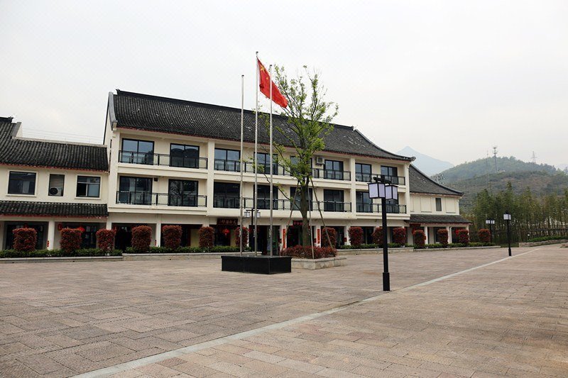Danian Chuyi Youxi Youth Hostel Over view