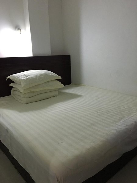 Yirenju Hotel Guest Room