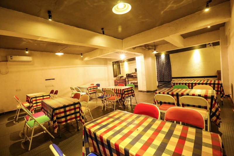 Kamu International Youth Hotel Restaurant