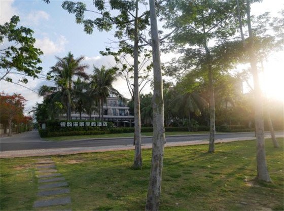 Yinyun Seaview Hotel Over view