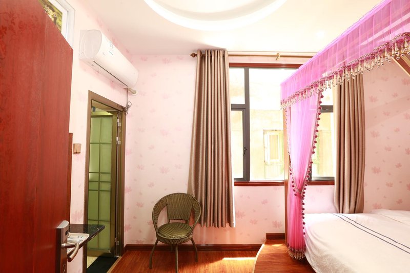 Yue Lang Hotel Guest Room