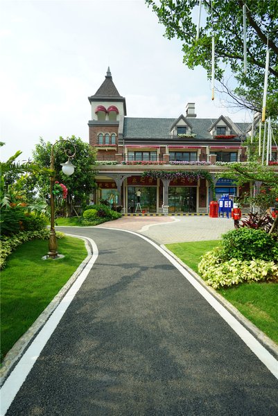 Meilang Bay Golf Hot Spring Hotel Chengmai Country GardenOver view