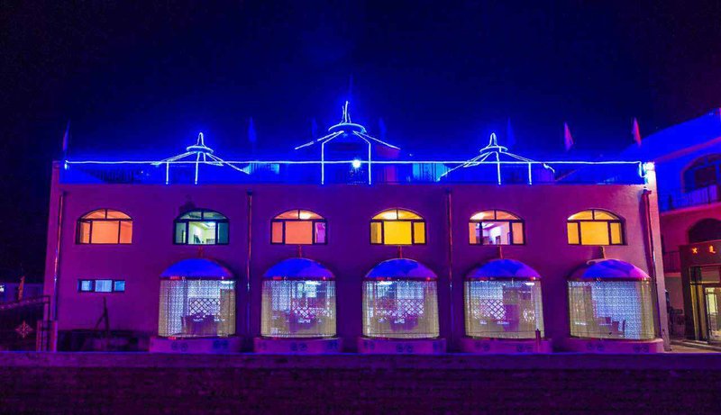 wulanbutong naijin hotel 酒店外观