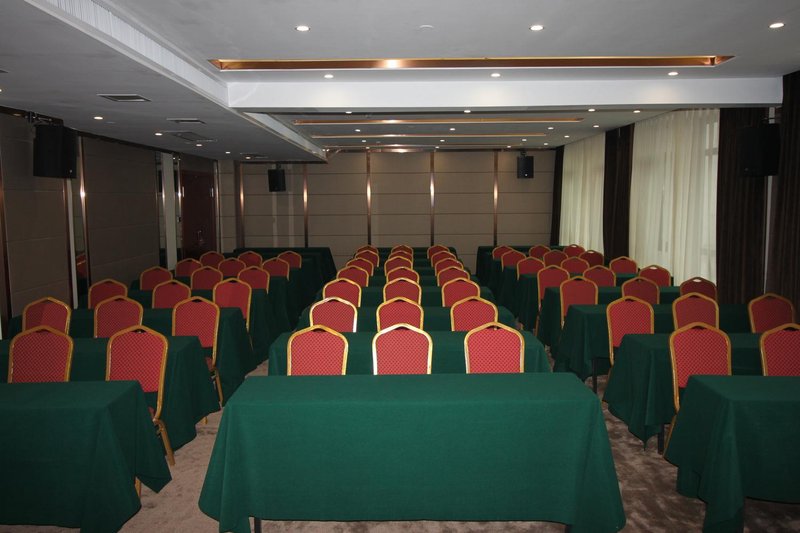 Plaisen Hotel meeting room