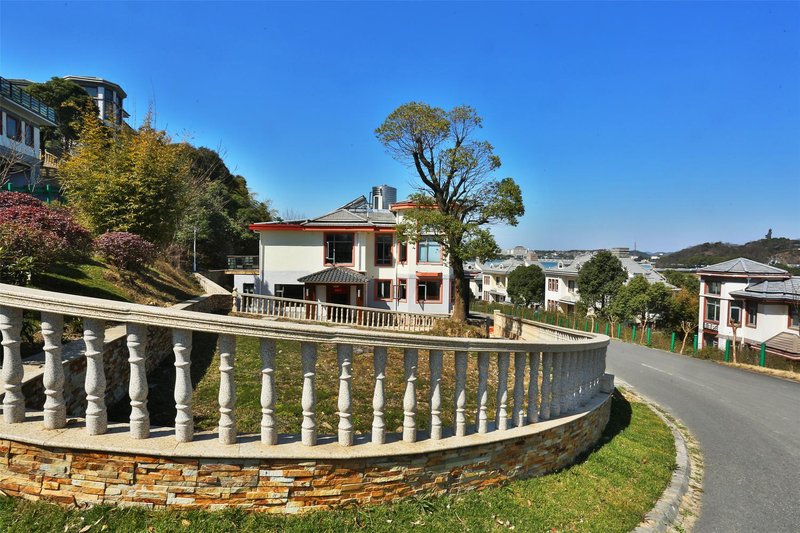 Tianmu Lake Puyue Yundi Holiday Inn Over view