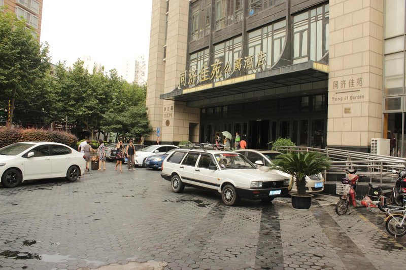 上海同济佳苑公寓酒店外景图