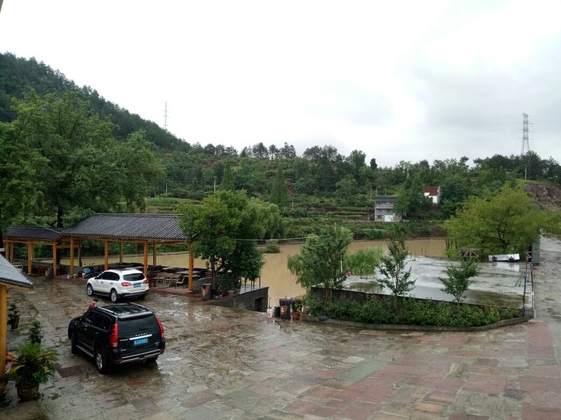 Taizhou Xinyi Hostel Over view