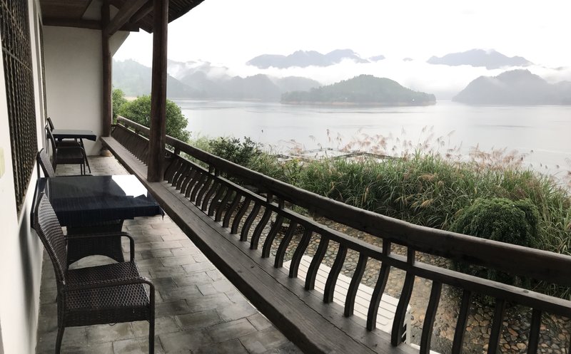 Yin · Longmen HostelGuest Room