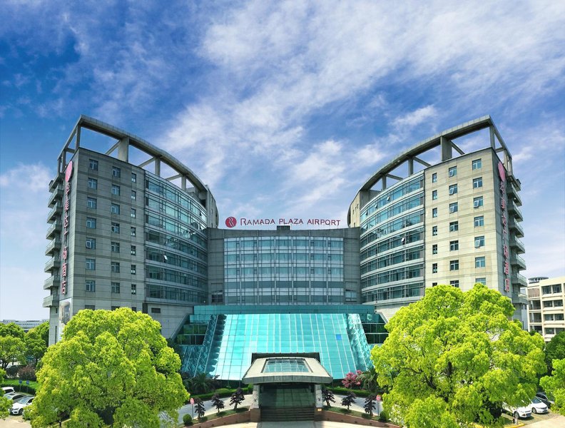 Ramada Plaza by Wyndham Shanghai Pudong Airport over view