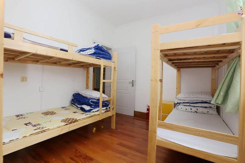 南京慢跑鞋青年旅社