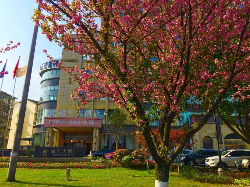 Jin Tian Hotel Favorable Agreement Over view