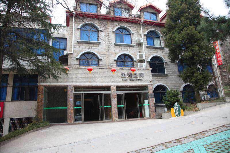 Star Lake Hotel Mount Jigong Over view