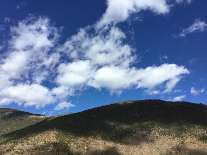 稻城亚丁扎西空墅藏文化主题酒店