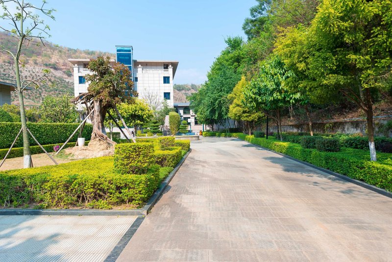 Zhongyue Bandao Holiday Center Over view