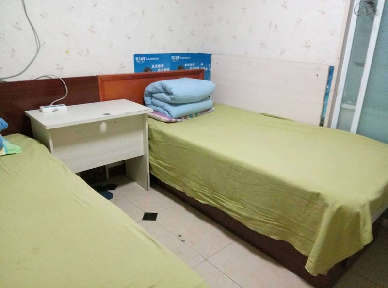 Yanwo International Youth Hostel Jinan Honglou Guest Room
