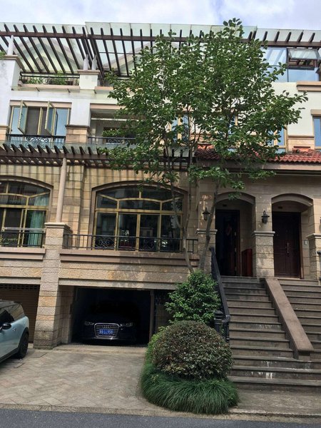 Jingjing hotelOver view